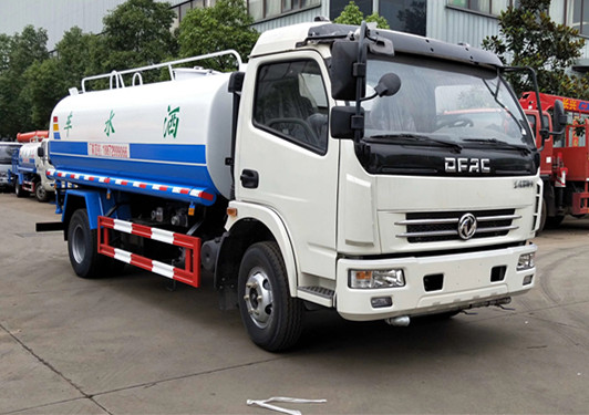 10����ˮ܇�S�ң�10����ˮ܇�r�񣬖|�L(f��ng)10����ˮ܇������10����ˮ܇�N��