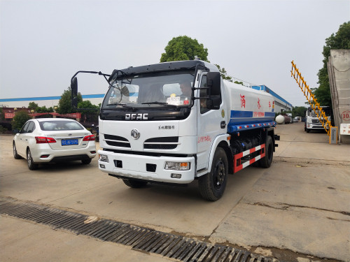 8噸灑水車多少錢 8噸灑水車多少錢