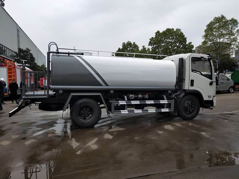 ��(gu��)���|�L(f��ng)10����ˮ܇(ch��),10������ˮ܇(ch��)