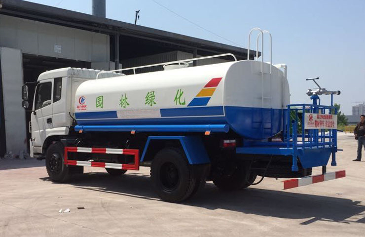 12���|�L(f��ng)��ˮ܇�����Xһ�_(t��i) ����܇��ʹ��ע�����(xi��ng)