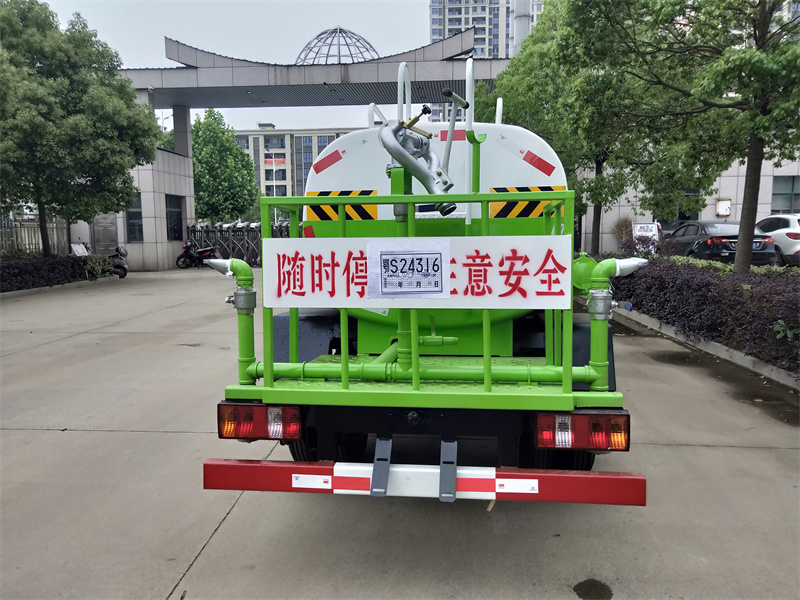 小型灑水車 小型灑水車