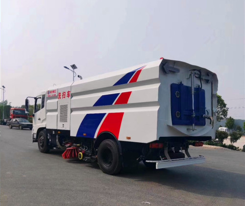 18噸洗掃車(chē) 18噸洗掃車(chē)