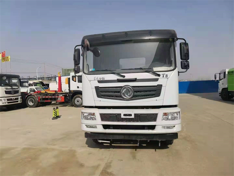 22方灑水車(chē) 22方灑水車(chē)