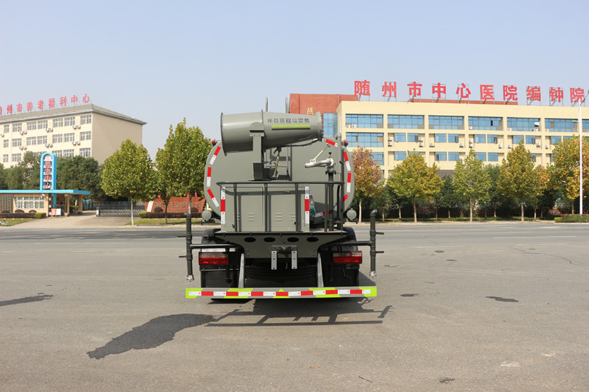 專業(yè)的灑水車 專業(yè)的灑水車