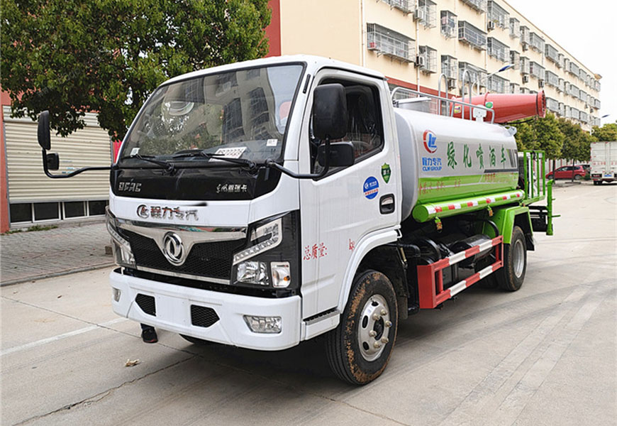 東風福瑞卡5方灑水車側方展示圖